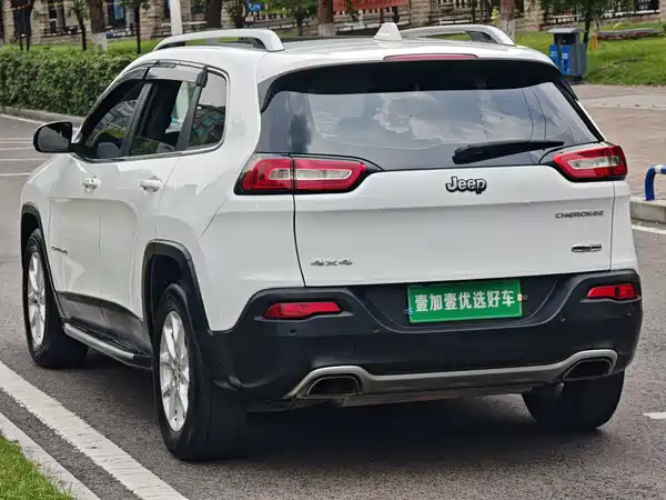 Jeep Cherokee 2016