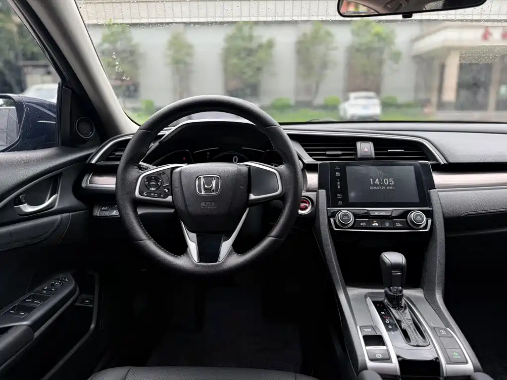Honda Civic 2022 — фото 10