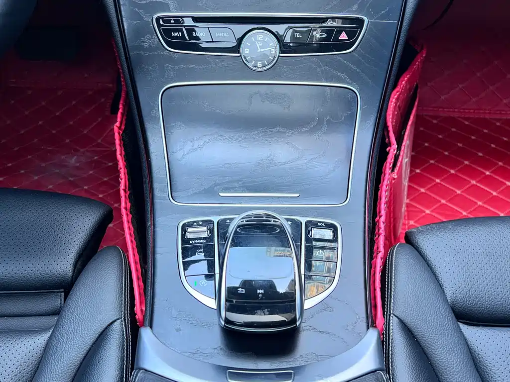 Mercedes-Benz C-Class 2018 — фото 14