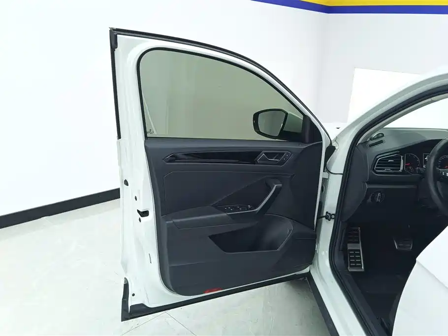 Volkswagen T-Roc 2019