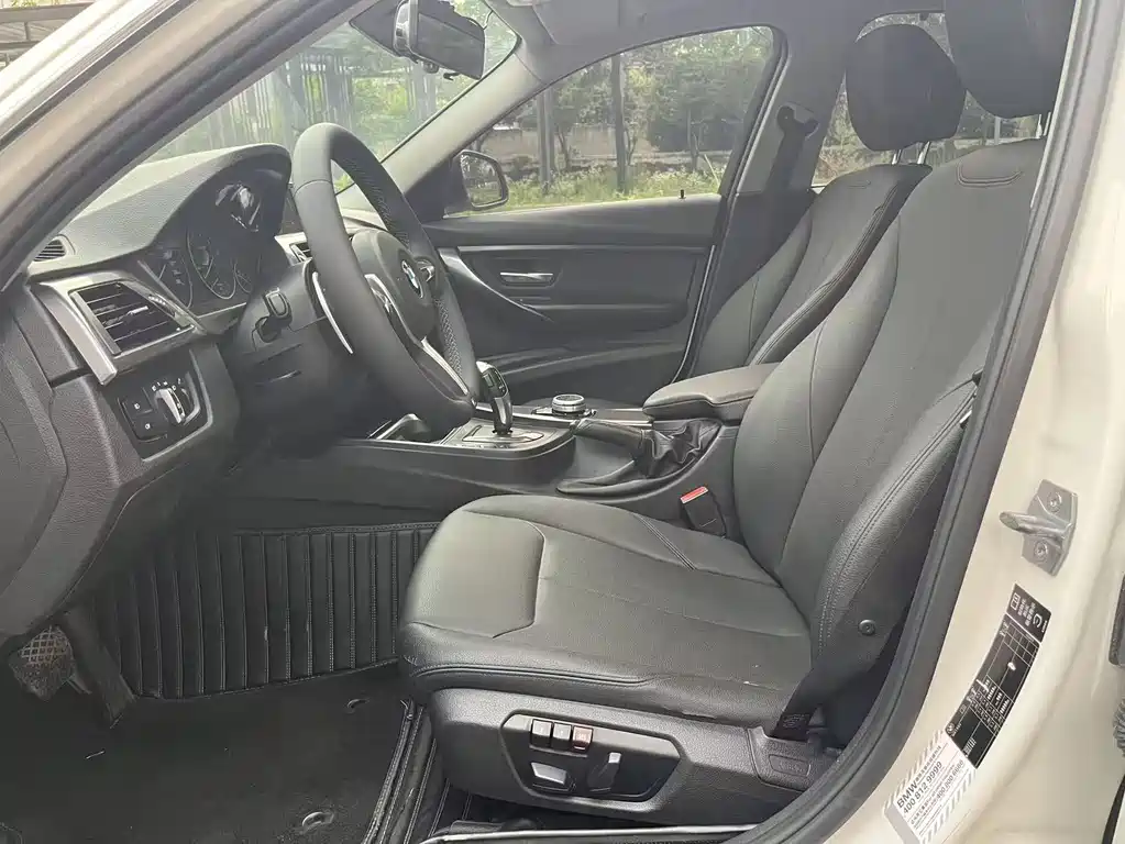 BMW 3 Series 2015 — фото 10