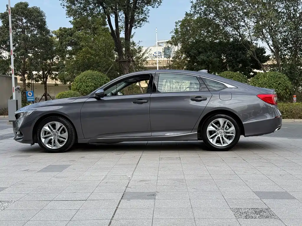 Honda Accord 2019 — фото 7