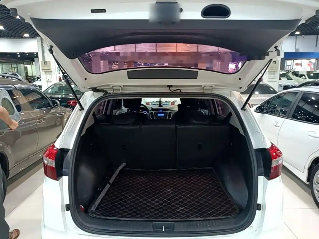 Hyundai ix25 2016 — фото 19