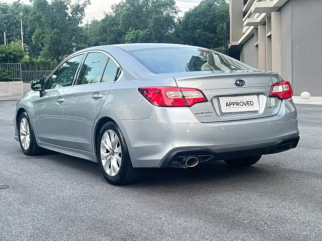 Subaru Legacy 2020 — фото 6