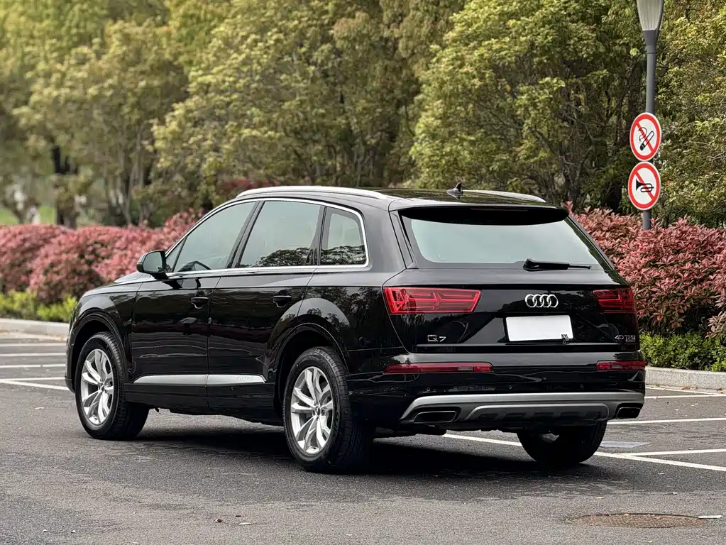 Audi Q7 2018 — фото 4