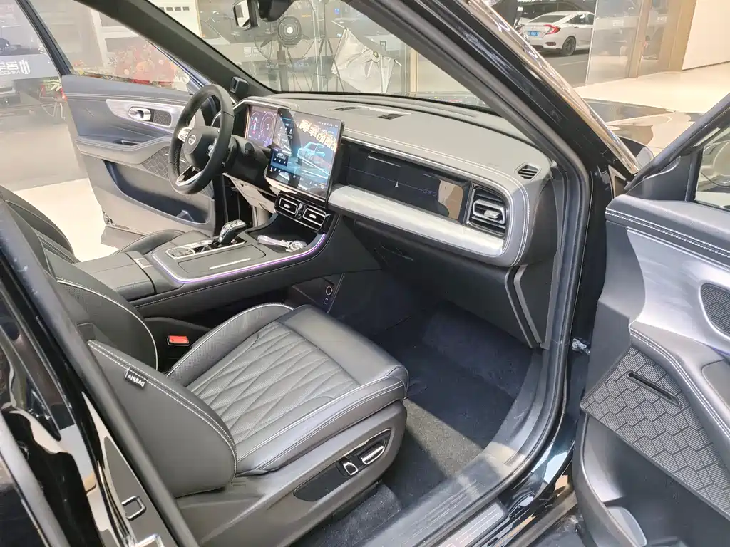 GAC Motor Trumpchi GS8 2022 — фото 10