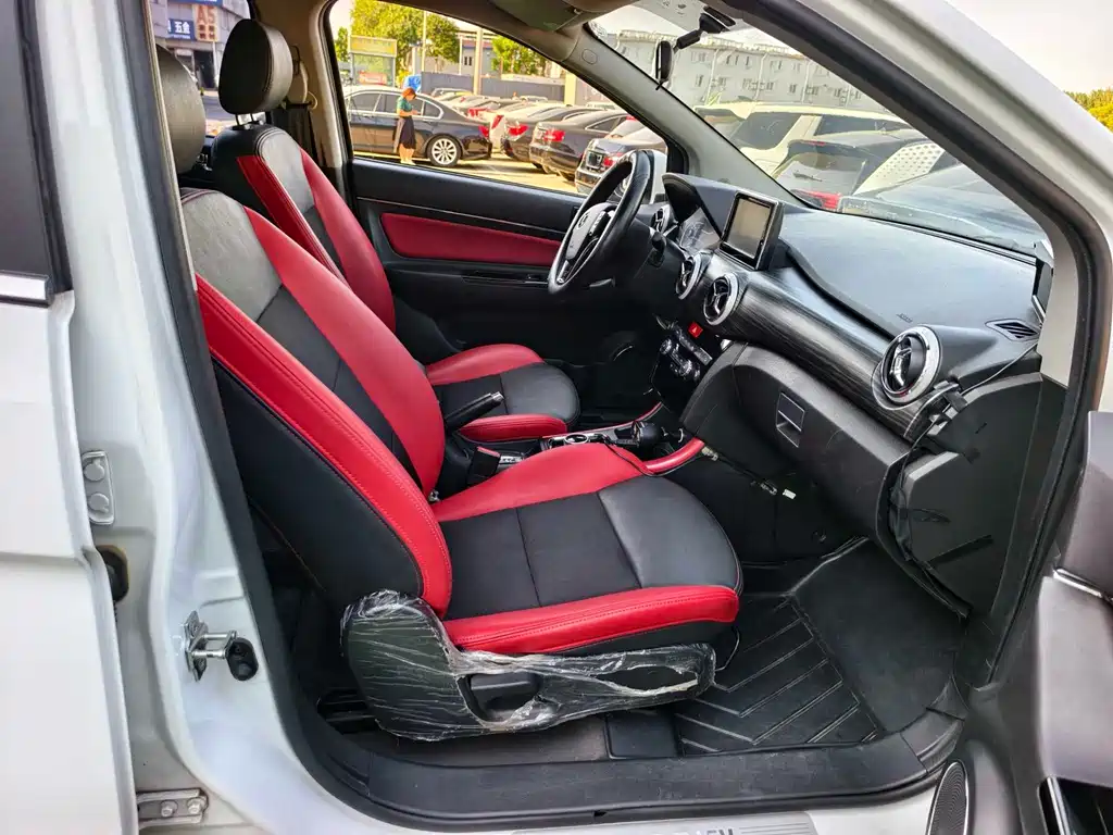 BAIC New Energy EX 2018 — фото 16