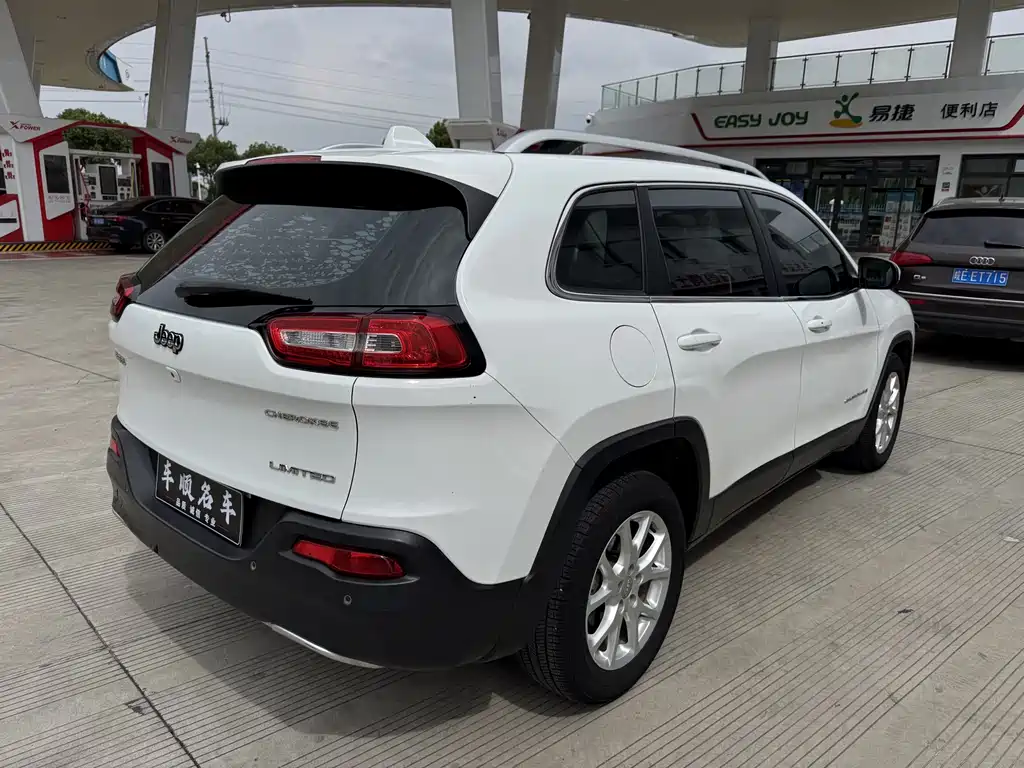 Jeep Cherokee 2018