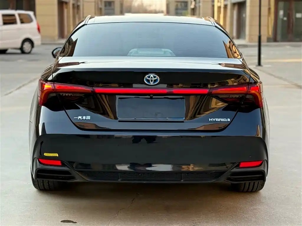 Toyota Avalon 2020 — фото 7