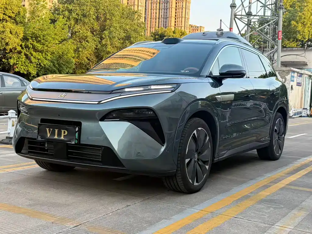 BYD Tang L 2025