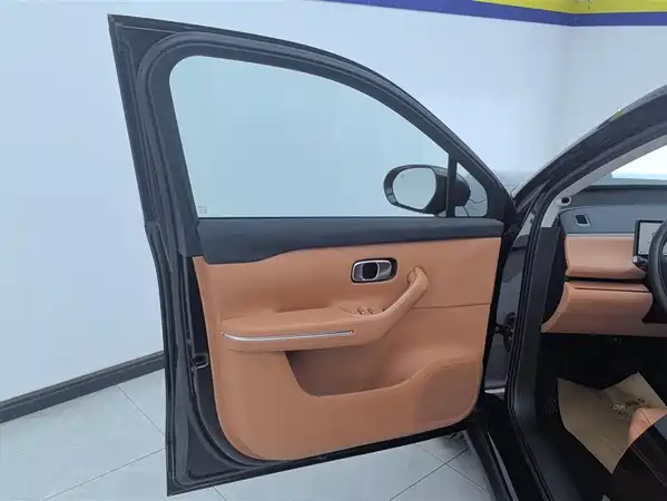 Leapmotor C16 2025
