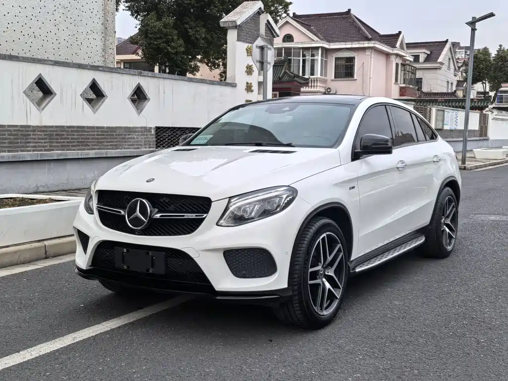 Mercedes-Benz GLE Coupe 2017 — фото 1