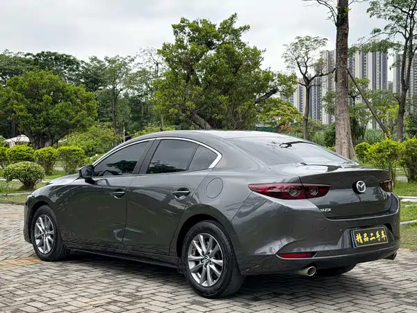 Mazda 3 Axela 2022
