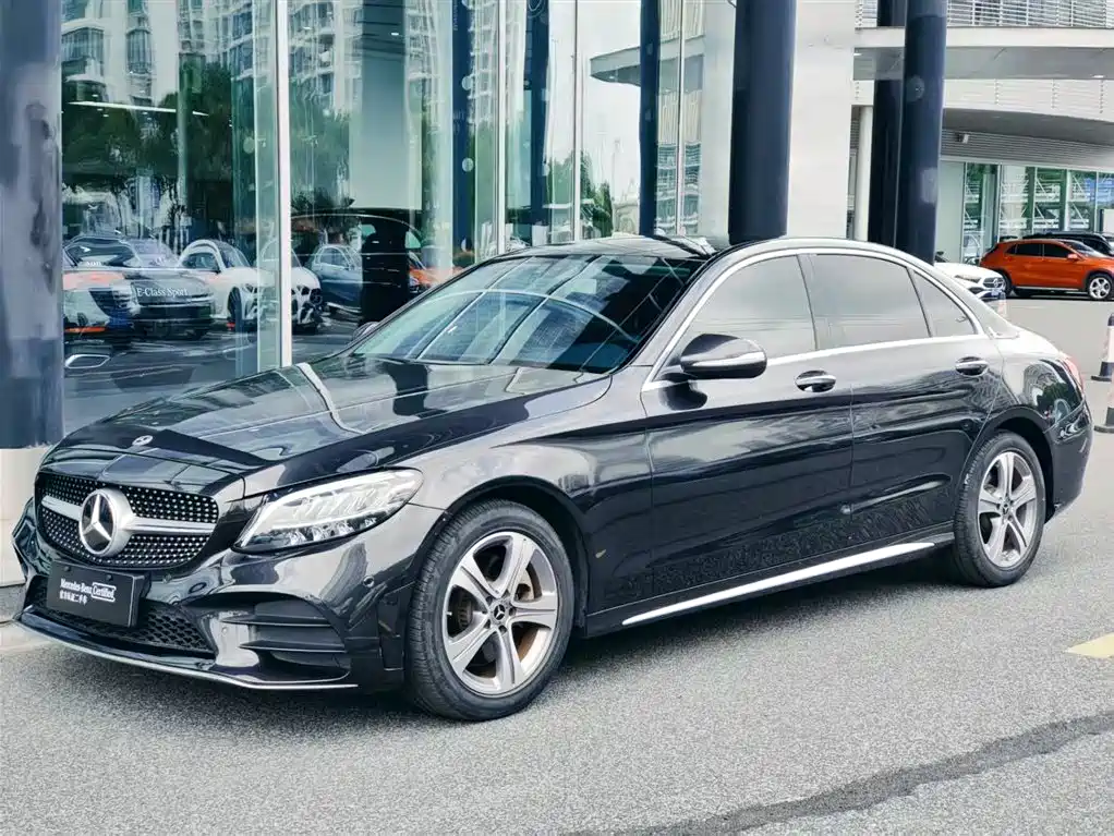 Mercedes-Benz C-Class 2020