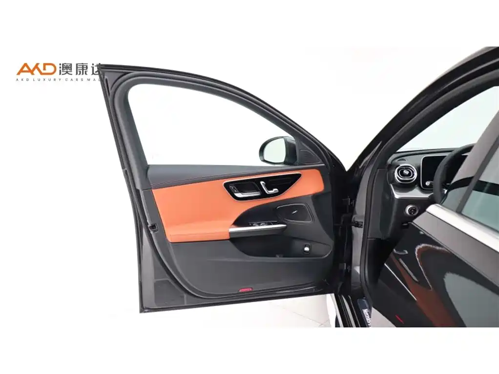 Mercedes-Benz C-Class 2022 — фото 10