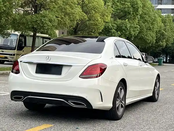 Mercedes-Benz C-Class 2021