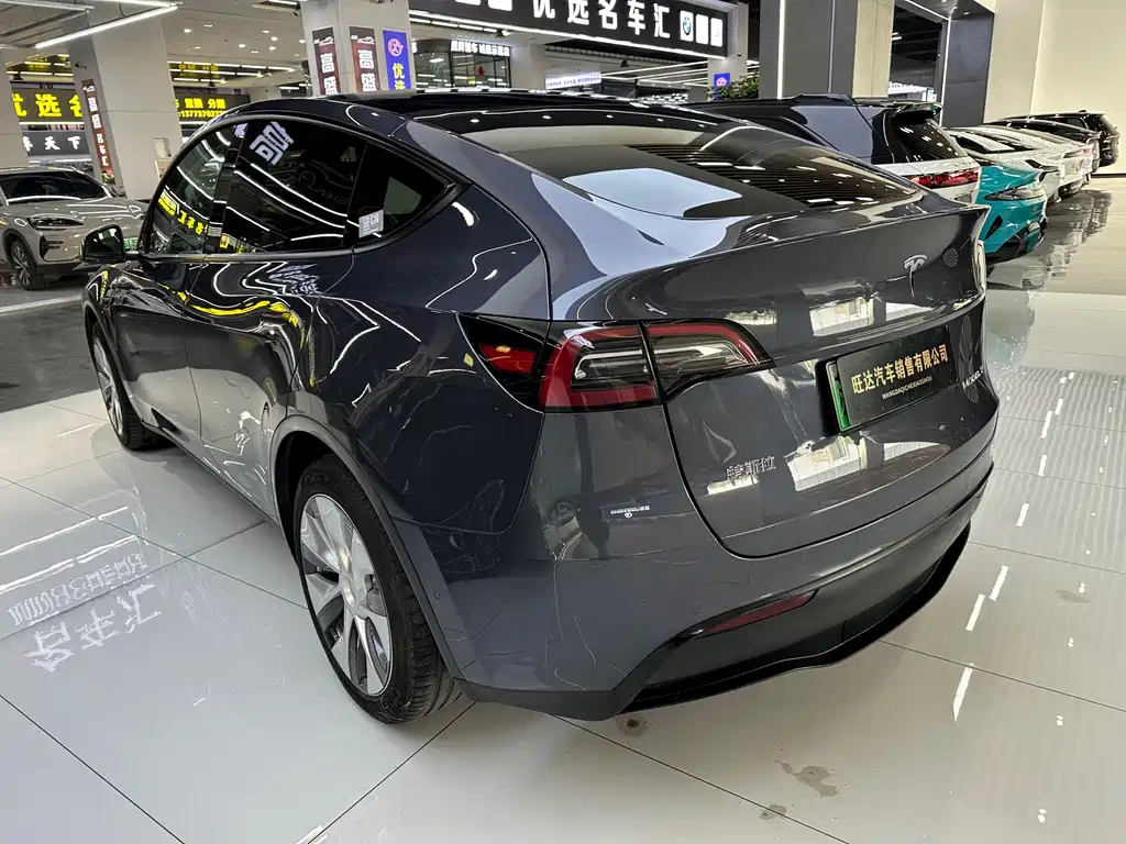 Tesla Model Y 2023 — фото 23