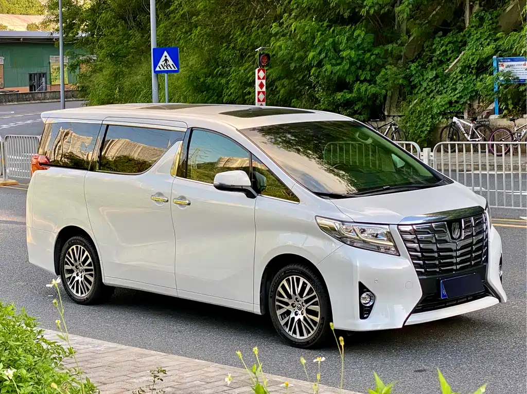 Toyota Alphard 2017