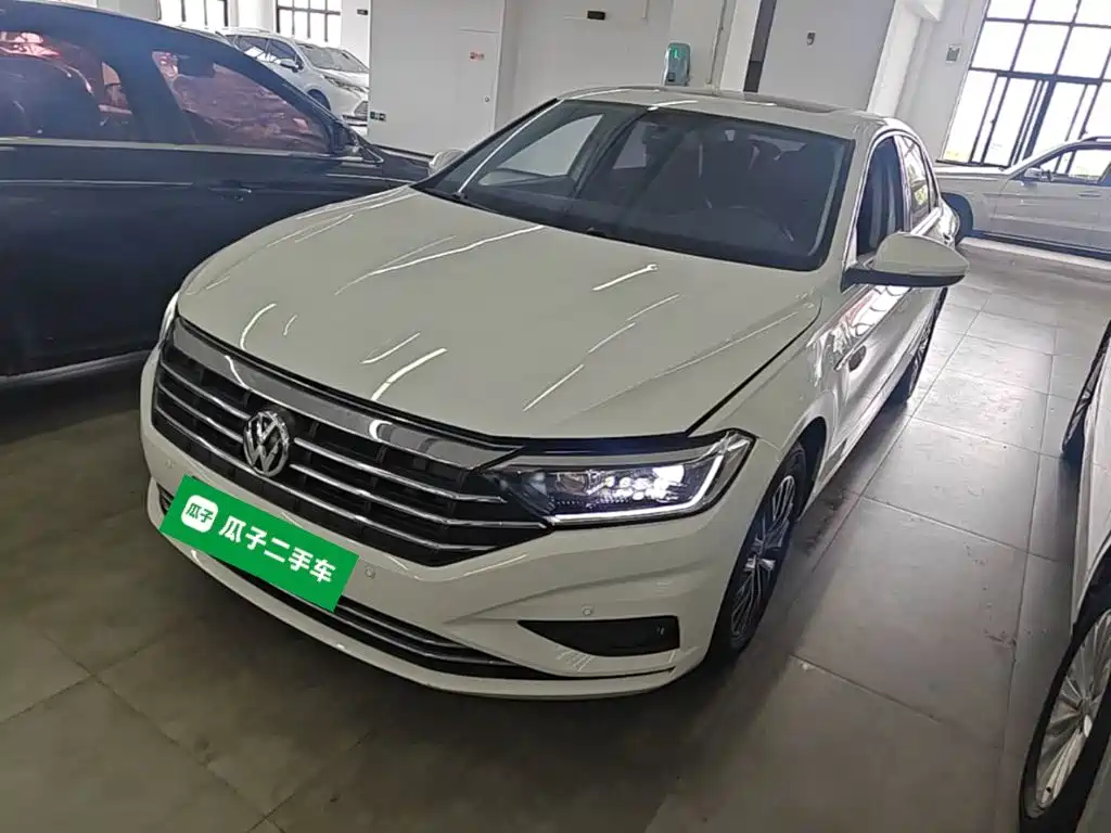 Volkswagen Sagitar 2021