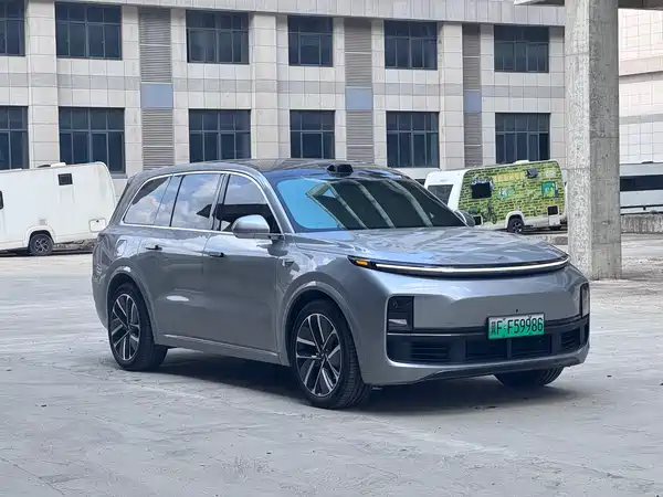 Li Auto L9 2025