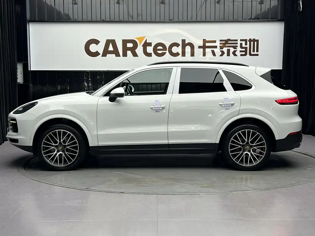 Porsche Cayenne 2019 — фото 3