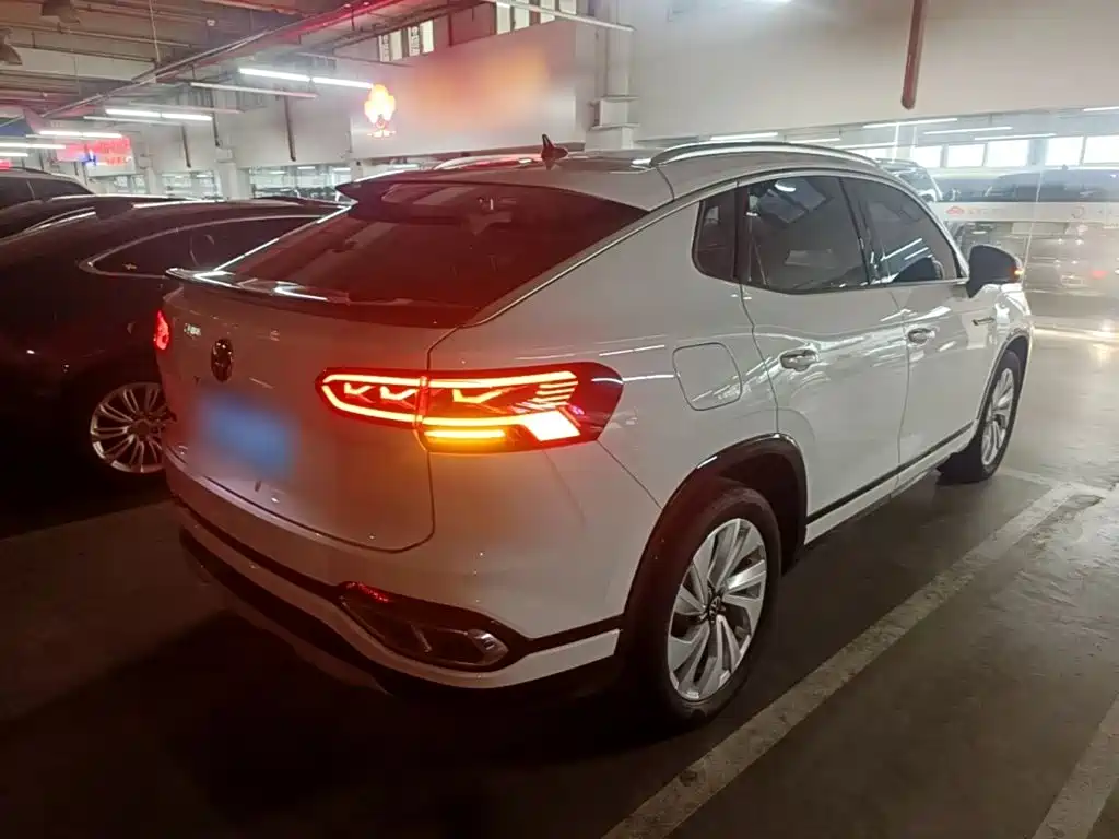 Volkswagen X 2022