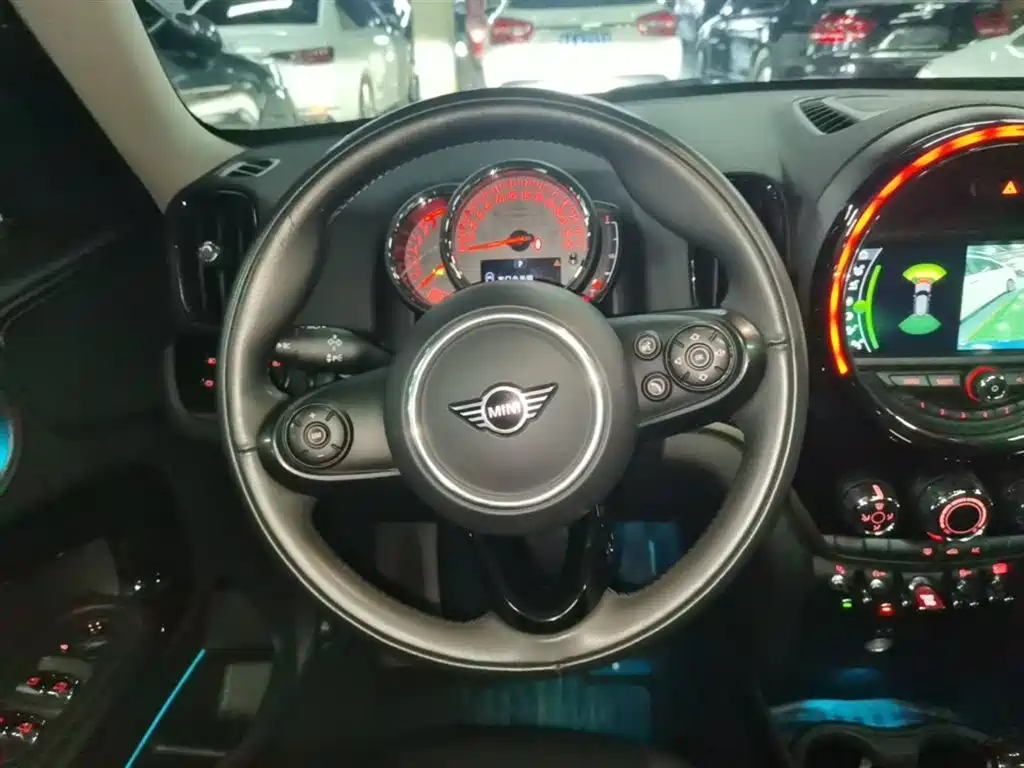MINI Countryman 2020 — фото 11