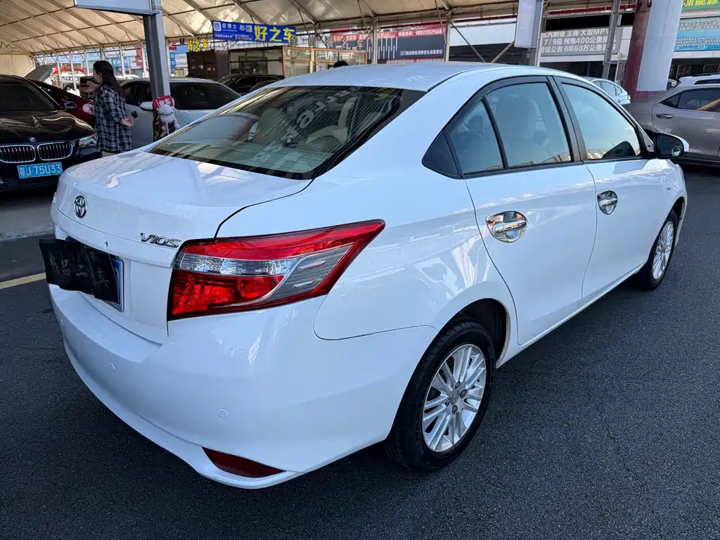 Toyota Vios 2016 — фото 11