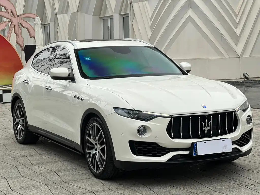 Maserati Levante 2018 — фото 3