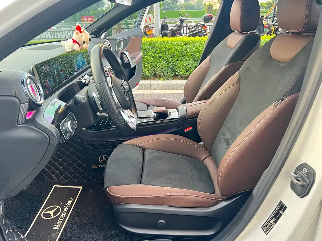 Mercedes-Benz A-Class 2020 — фото 13
