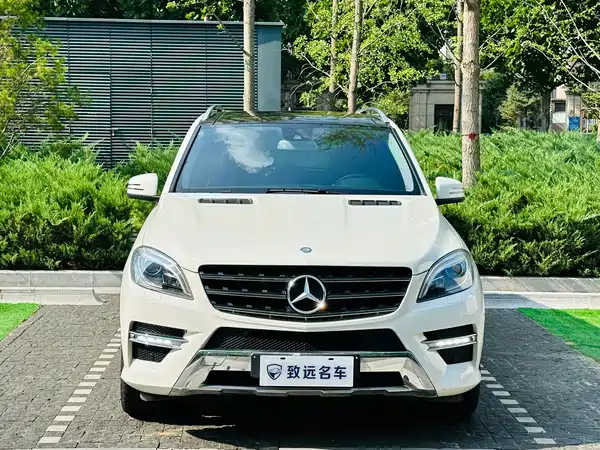 Mercedes-Benz M-Class 2012
