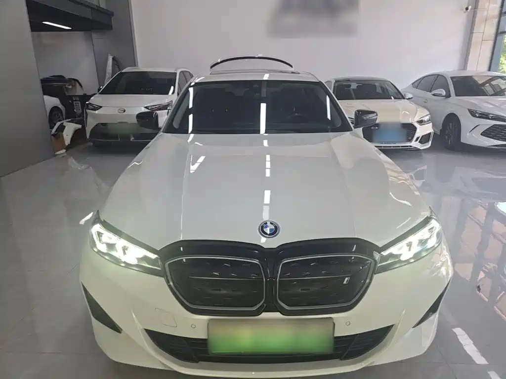 BMW i3 2024