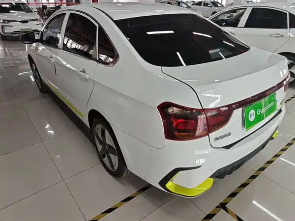Dongfeng E70 2023