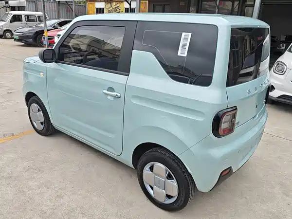 Geely Galaxy Panda 2025