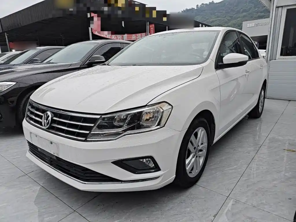 Volkswagen Jetta 2017 — фото 2