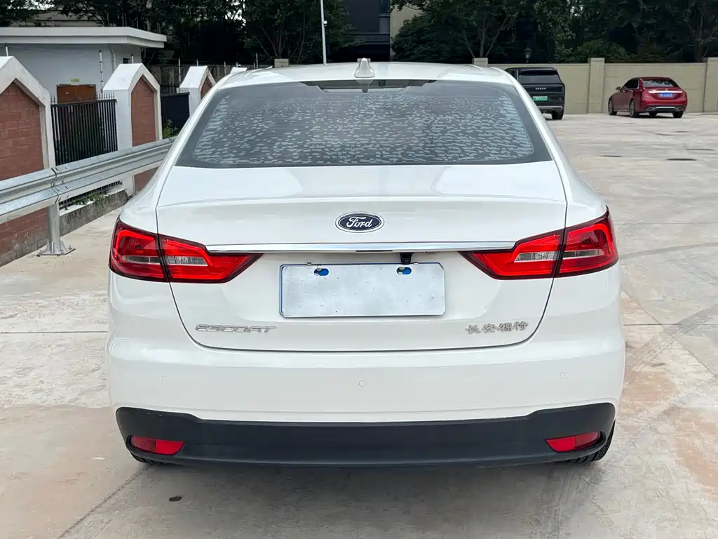 Ford Escort 2019