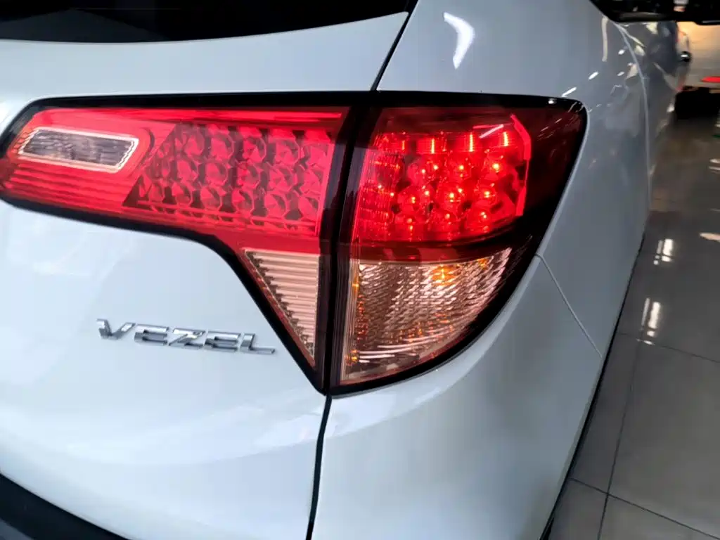 Honda Vezel 2016 — фото 8