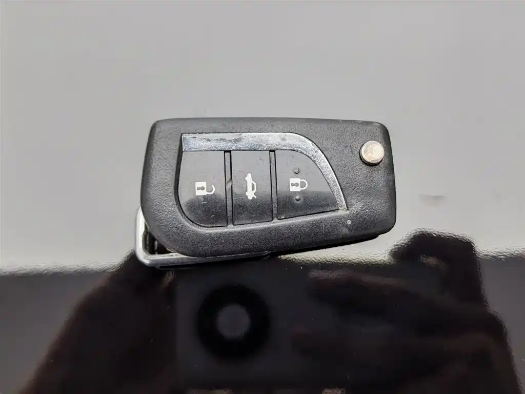 Toyota Highlander 2010 — фото 19