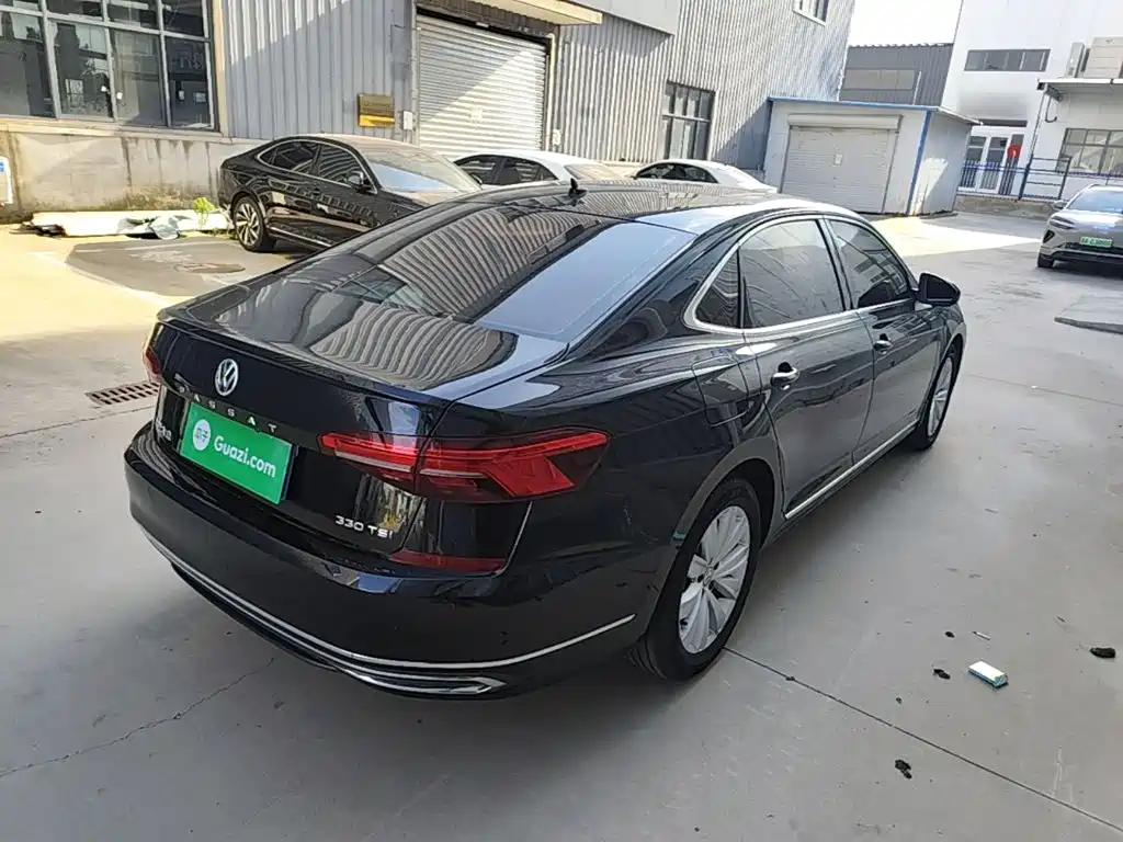 Volkswagen Passat 2019 — фото 7