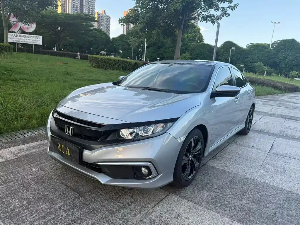 Honda Civic 2020 — фото 1