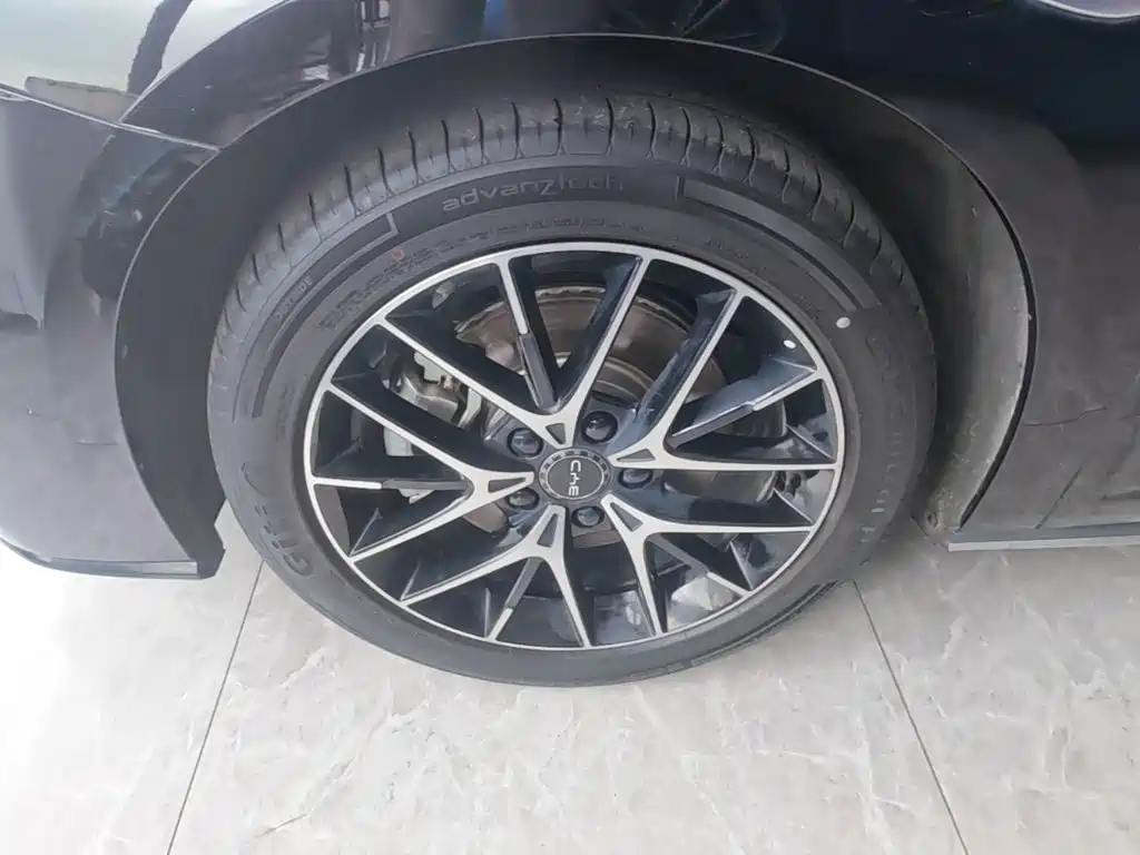 BYD Seal 07 DM-i 2025 — фото 23