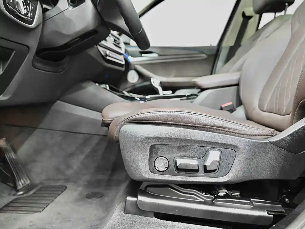 BMW X3 2022 — фото 30