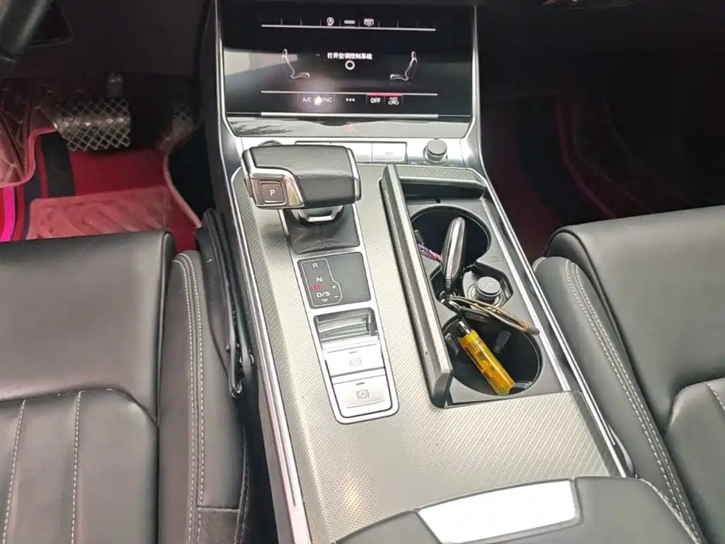 Audi A6L 2023 — фото 10