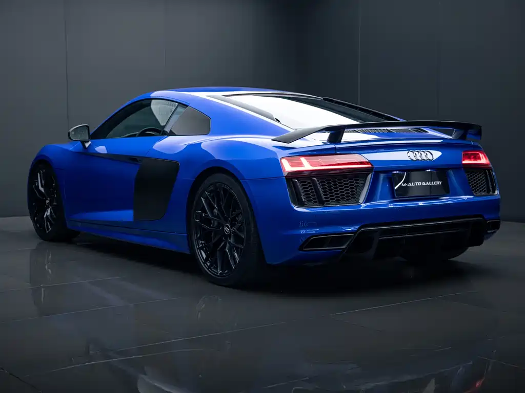 Audi R8 2018 — фото 8