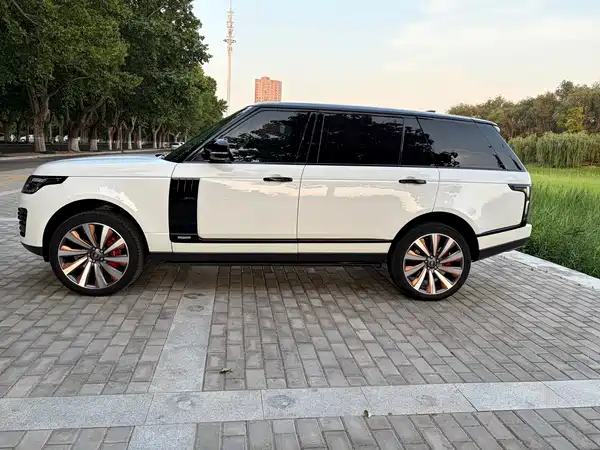 Land Rover Range Rover 2022