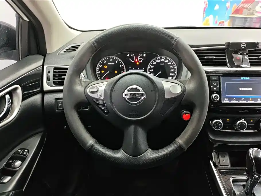 Nissan Sylphy 2018 — фото 15