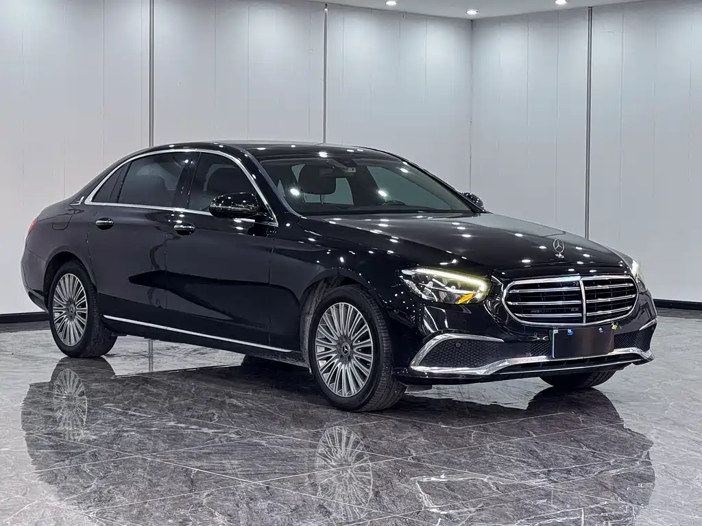 Mercedes-Benz E-Class 2021