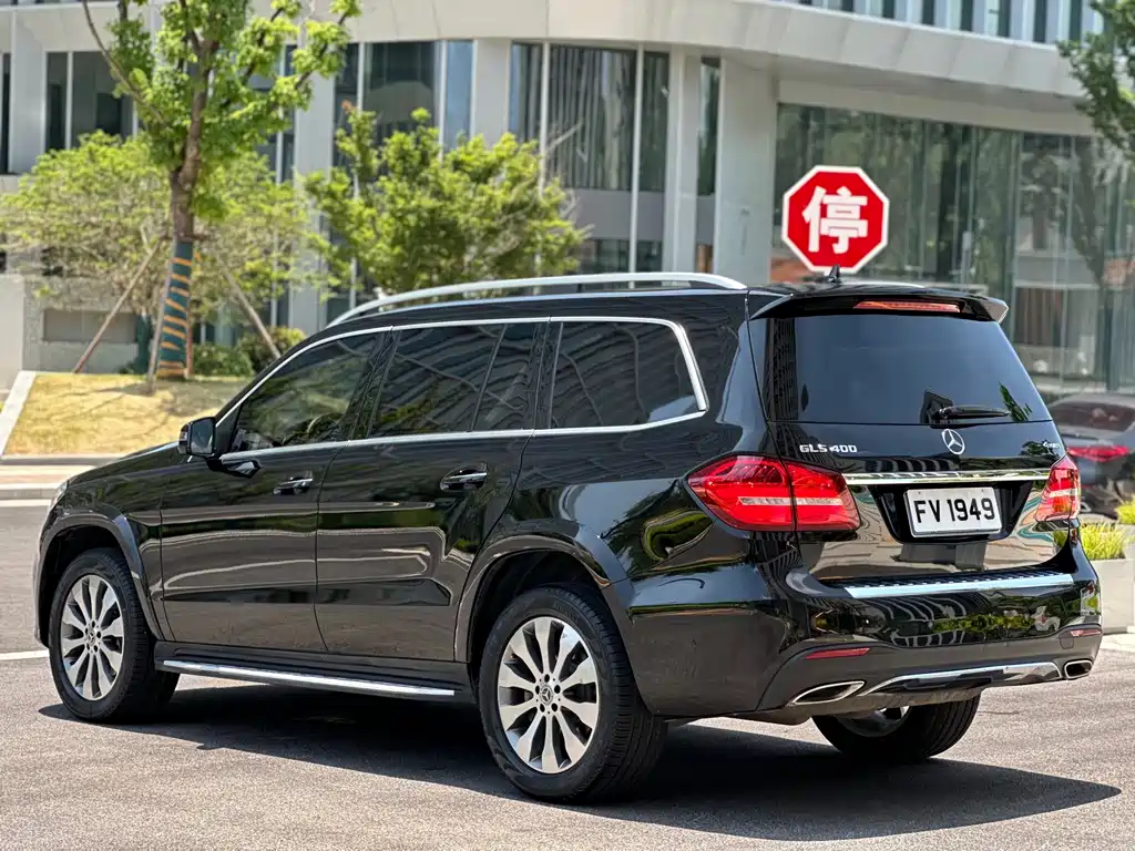 Mercedes-Benz GLS 2019 — фото 46