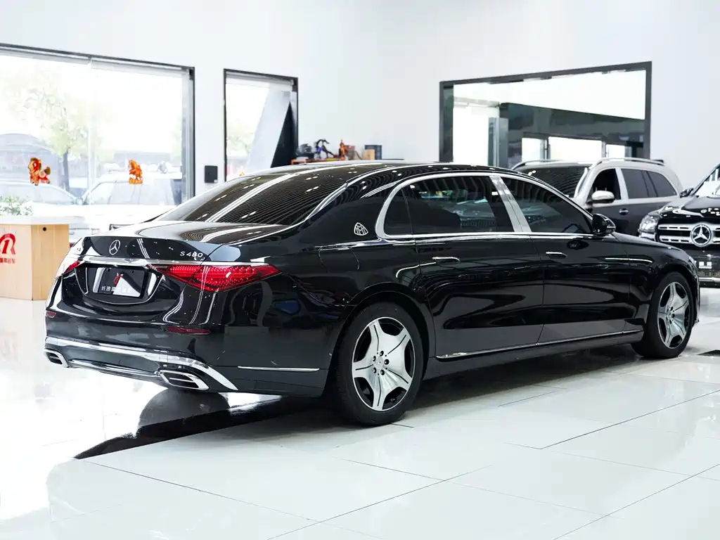Mercedes-Benz Maybach S-Class 2023 — фото 16