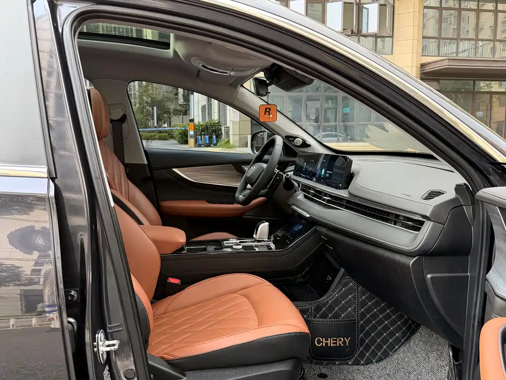 Chery Tiggo 8 PLUS 2021 — фото 15